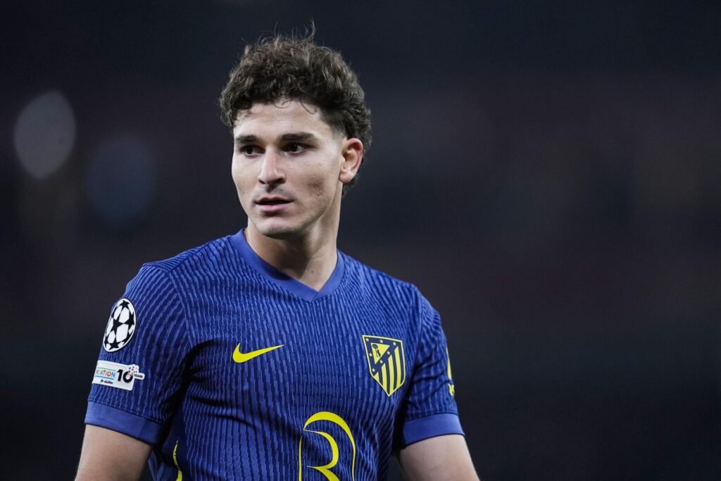 Julián Álvarez Transfer Status: What Clubs Confirm featured image